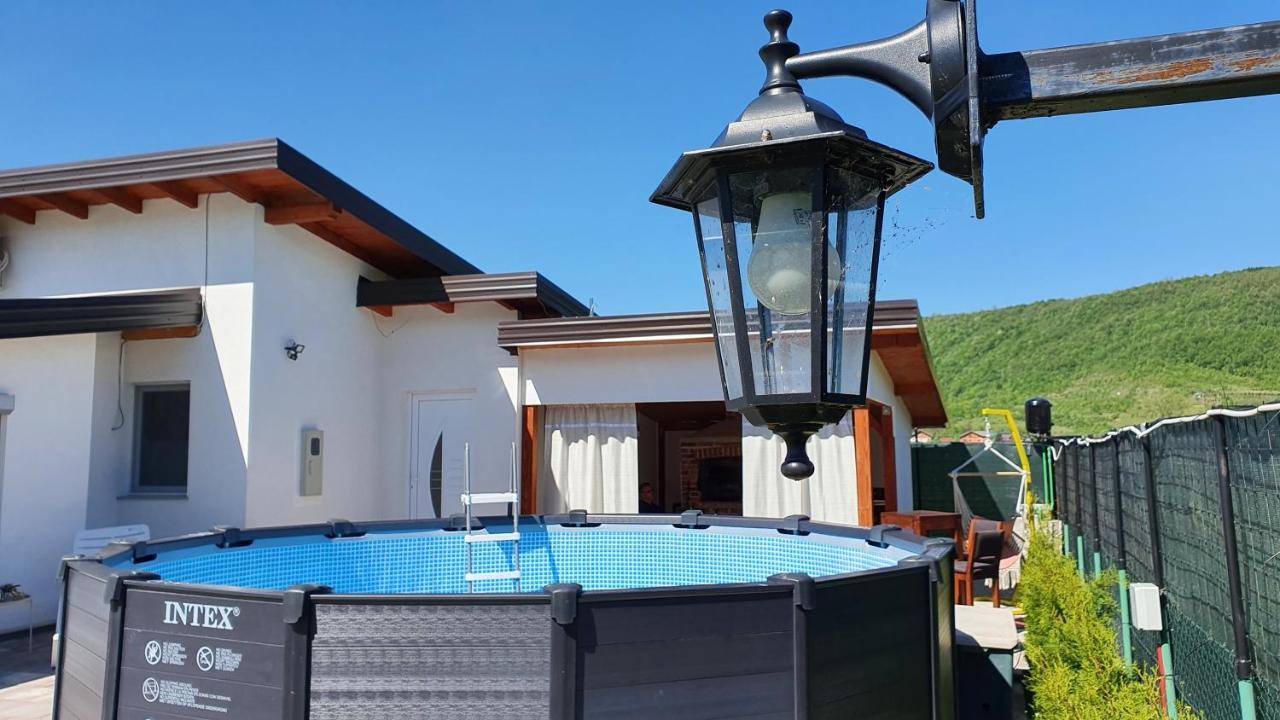 Holiday Home Emma Bihac Exterior photo