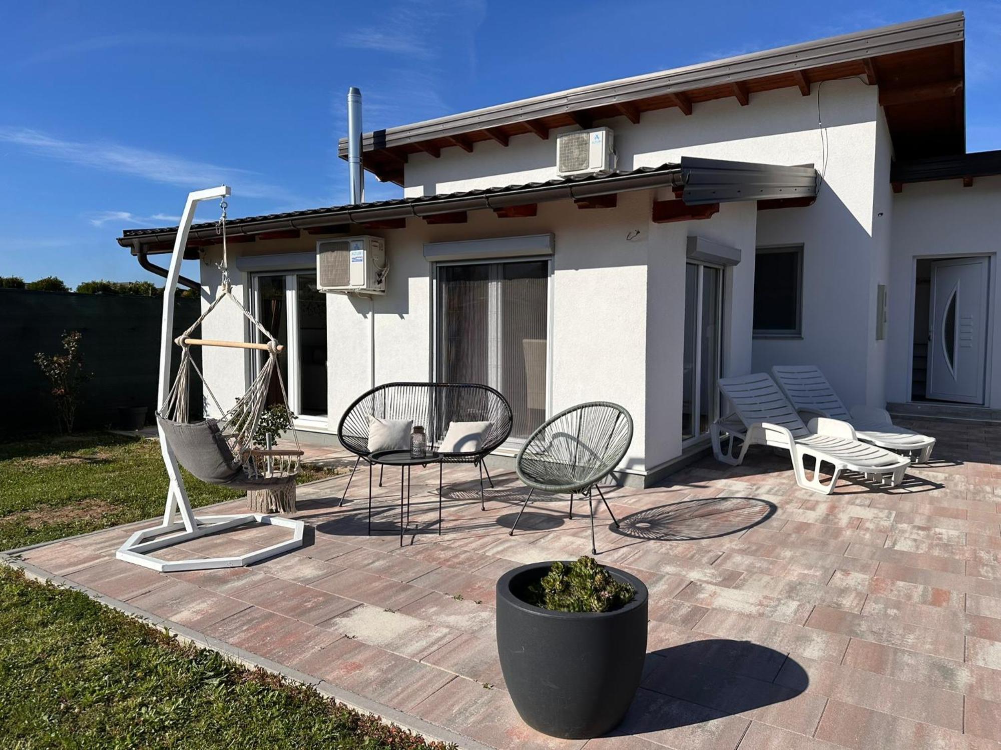 Holiday Home Emma Bihac Exterior photo